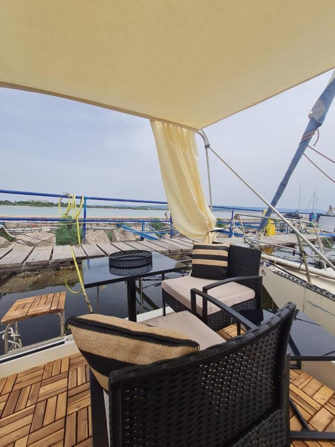 Lupa - La Flotta Di Willy Gio Hotel Alghero Kültér fotó