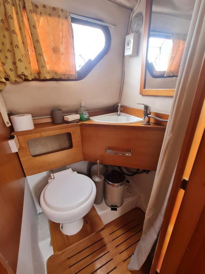 Lupa - La Flotta Di Willy Gio Hotel Alghero Kültér fotó